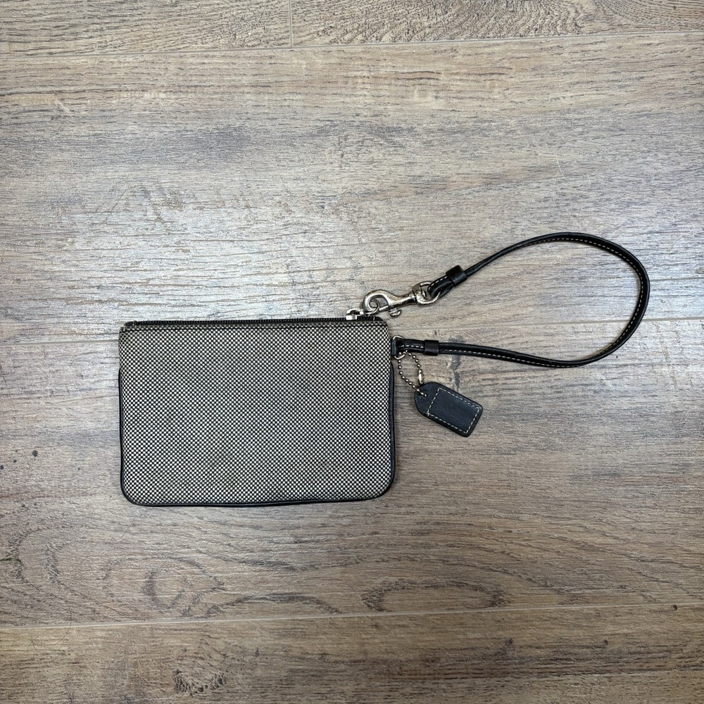 Vintage Coach Small Wristlet Black Checkered Fabric and Leather - Picture 4 of 9